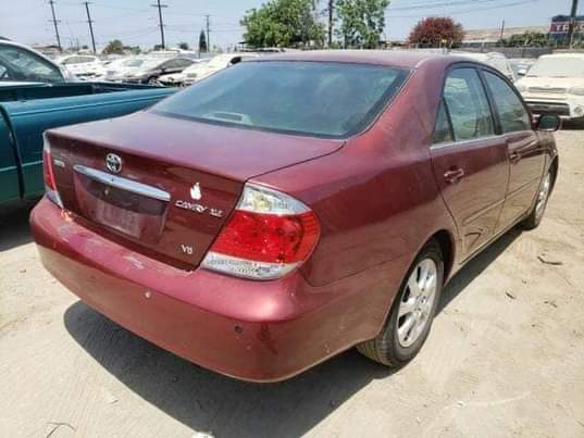A picture of 2005 Toyota Camry 07036919566
