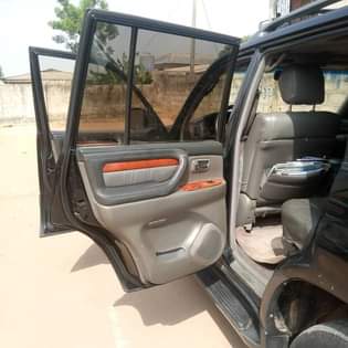 A picture of Lexus Jeep