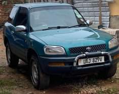 A picture of RAV4 SHORT 9 000 000 CLEAN BUY AND DRIVE CALL