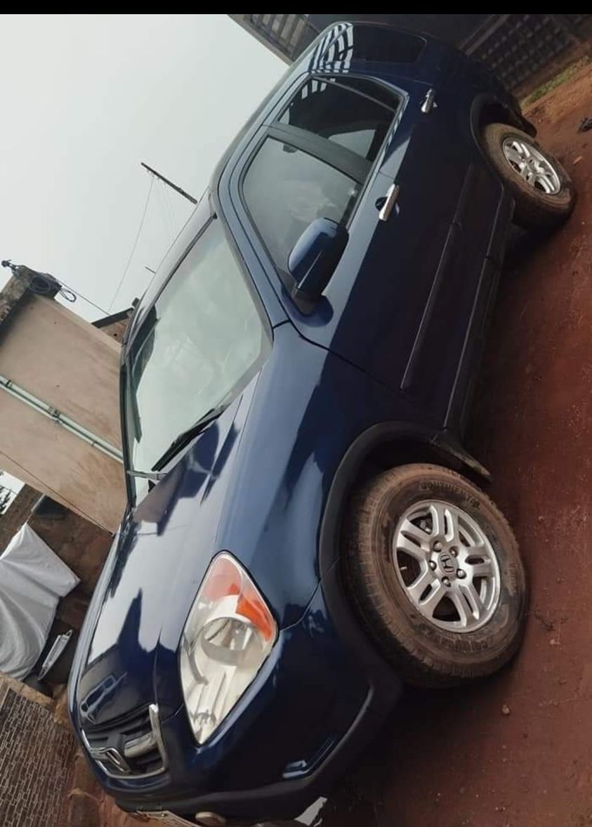 A picture of Honda CRV 2004