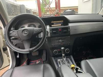 A picture of 7months used from direct Belgium 2009model Glk upgraded to 2014