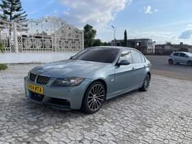 A picture of Extremely Clean BMW 325i E90 Original Duty Automatic Transmission Very