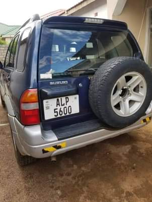 suzuki escudo