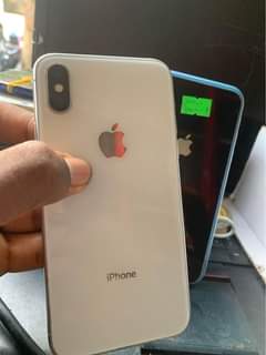 A picture of IPhone X 256gb no Face ID