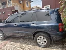 A picture of 2005 Toyota highlander Belgium grade Silent engine Perfect transmission Ac