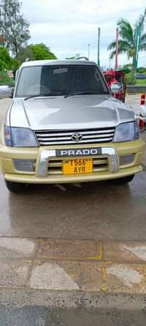 A picture of Toyota prado tx