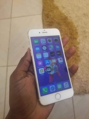 A picture of iPhone 6 for sell