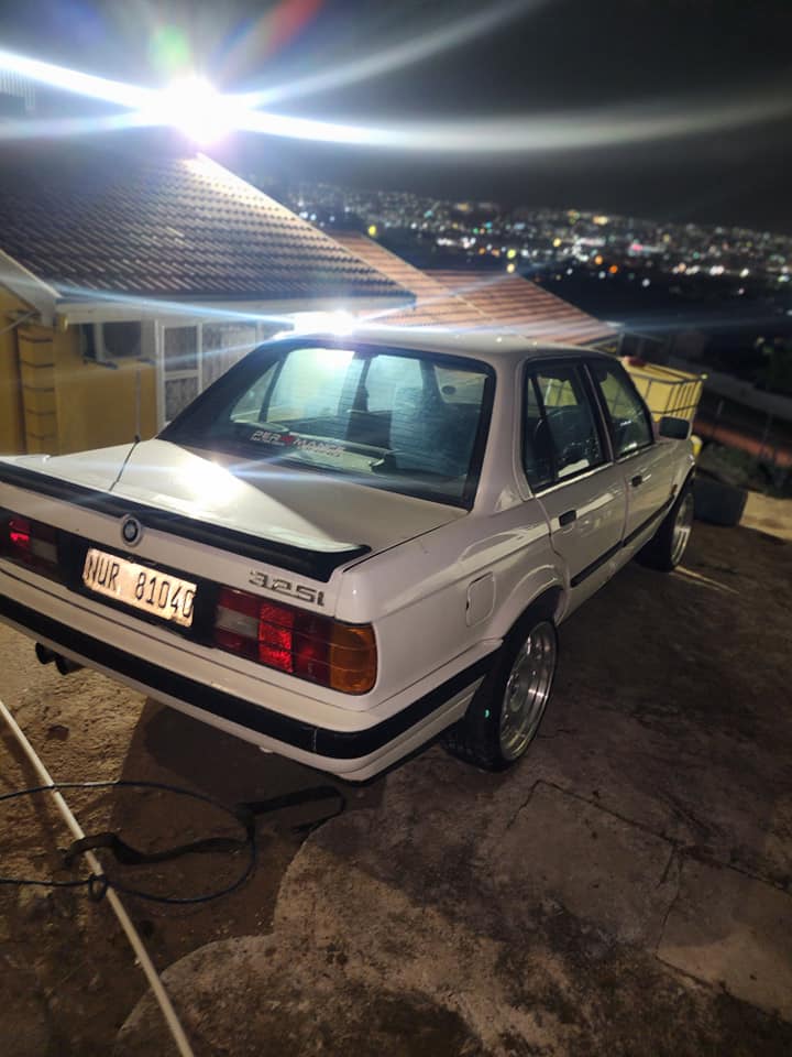 bmw e30