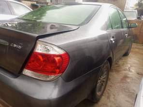 A picture of Toyota Camry 05 First body pan Engine tapping little in