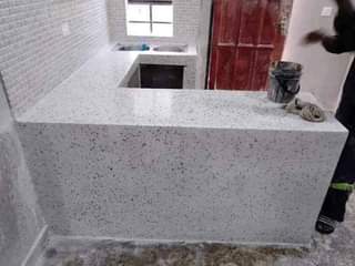 A picture of Watsap me on 0750369042 and 0774345842