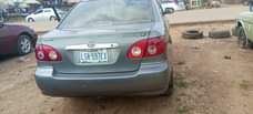 A picture of 2004 Toyota Corolla LE