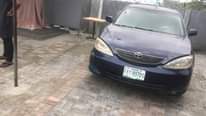 A picture of 2004 model toyota camry lr