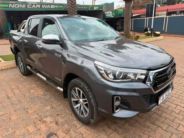 used toyota hilux