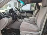 A picture of TOYOTA HIGHLANDER 2008 USED First Body 