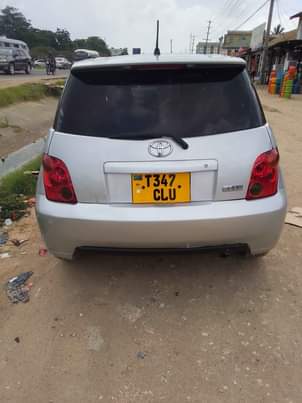 A picture of Toyota IST