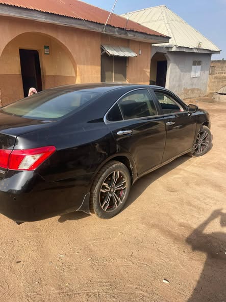 A picture of Lexus es 350