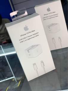A picture of iPhone Fast charger 25watts