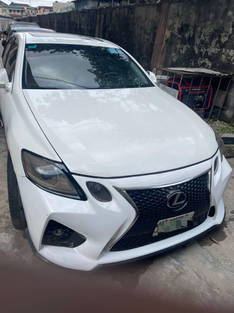 A picture of Lexus gs350