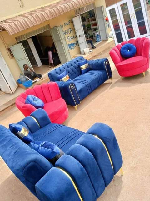 A picture of Sofa set