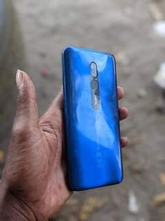 A picture of REDMI 8