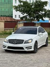 A picture of Very sharp 2008 C300 with untempered engine and gear Price