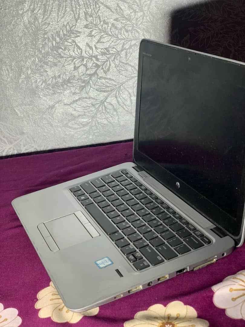 A picture of HP Elitebook 820 G3 256GB SSD