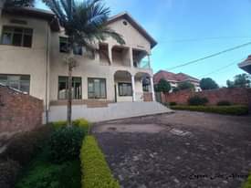 A picture of Kibagabaga House for rent 5 bedrooms Price 800 Month