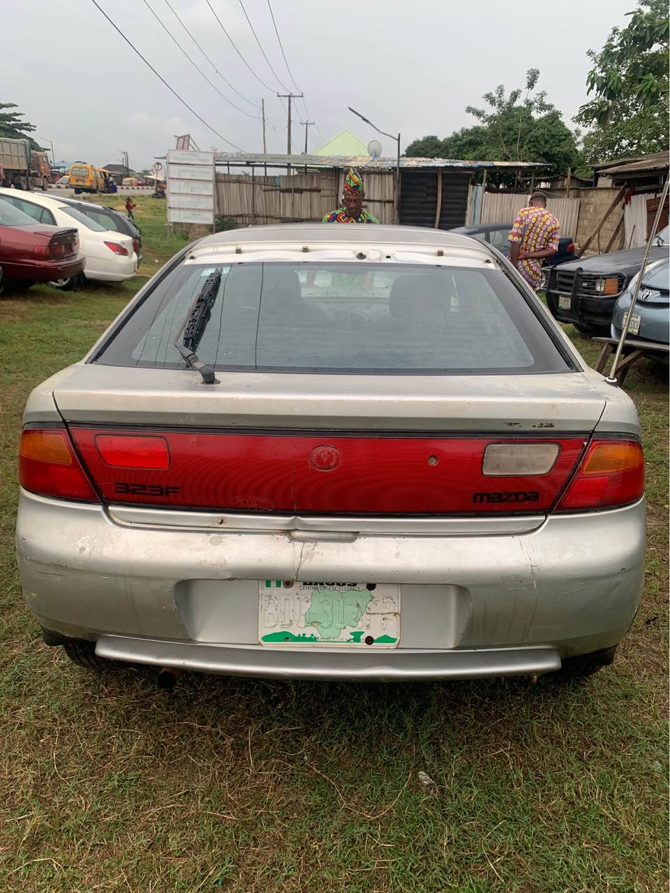 A picture of Mazda 323f 09063393963