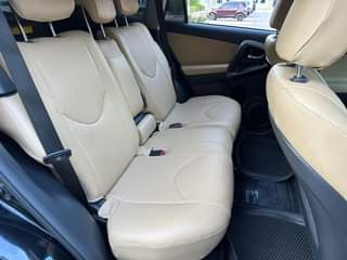 A picture of Toyota vangard