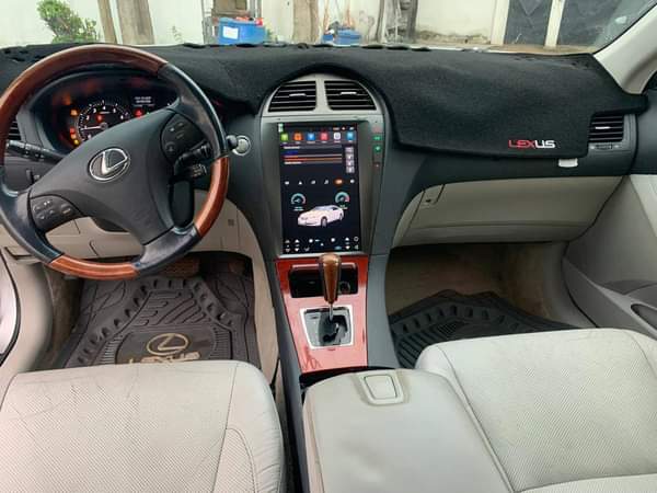 A picture of Lexus ES350 2007 model Clean and shape Contact call or