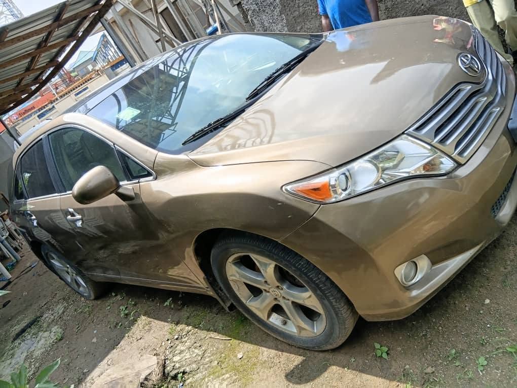 A picture of Toyota Venza 08066414735