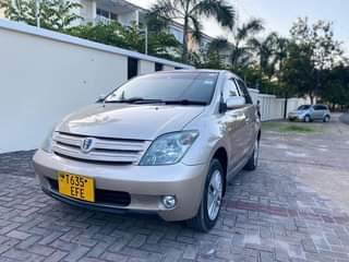 A picture of TOYOTA IST INAUZWA