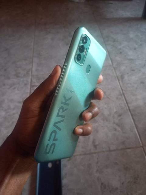 A picture of Spark 7