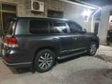 A picture of Lqndcruiser v8
