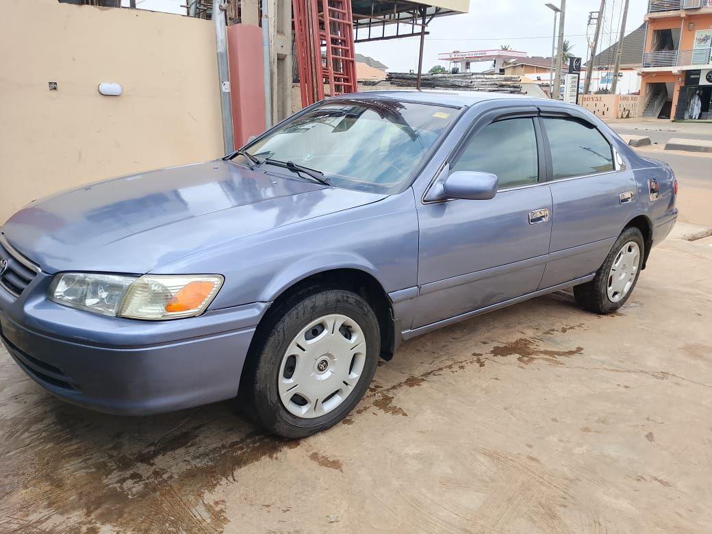 A picture of Toyota camry 2002 V6 Envelope