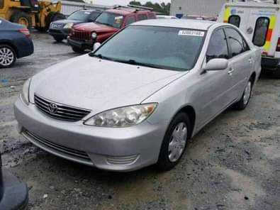 A picture of TOKUNBO Toyota Camry big daddy YEAR MODEL 2003 TRANSMISSION Automatic
