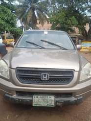 A picture of Honda pilot 2005 Model Engine gear and AC perfect 3