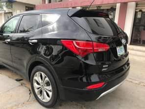 A picture of Extremely clean Hyundai Santa Fe 2013 14model first body 8month