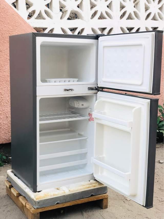 A picture of Mnadani kwa jembe leoleo. Njoo. Inbox tumalize 0699474045
