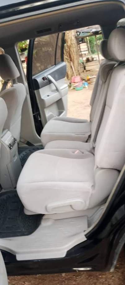 A picture of Distress Very Sharp Toyota Highlander 010 Model
