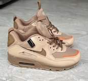 A picture of Men s shoes high quality