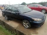 A picture of 2004 Toyota