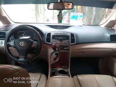 A picture of Distress Sale 2010 Toyota Venza 5 months Nigeria used Key