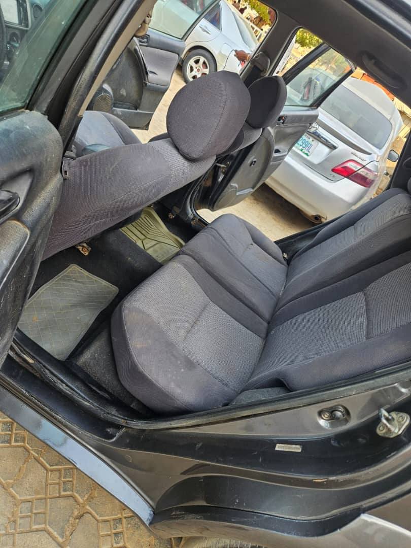 A picture of Distress 2005 Pontiac Vibe with Sharp Clean Interior Body Engine