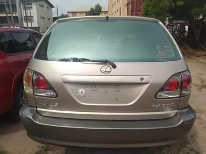 A picture of RX300 03 model foreign used tokunbo Onitsha Anambra State 6