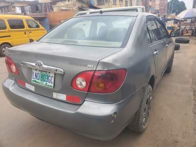 A picture of 9ja used Corolla 2004 LE First body first registration Engine