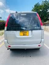 A picture of TOYOTA NOAH BEI 11 5M