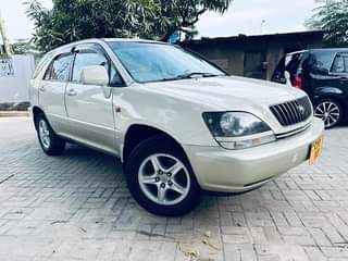 A picture of call 0782 114 643 TOYOTA HARIER YEAR 2000 ENGINE 5S