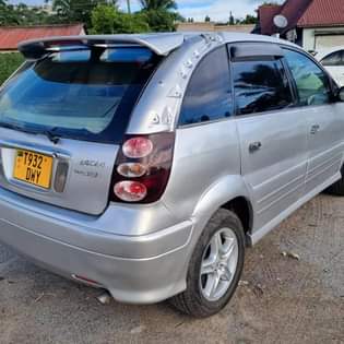 A picture of TOYOTA NADIA