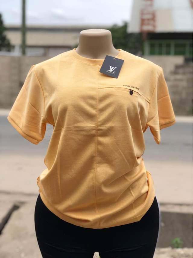 A picture of Tshirtz